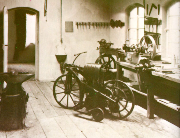 1885 EINSPUR WORKSHOP