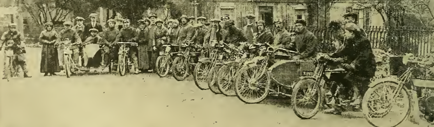 1916 MUNITION WORKERS