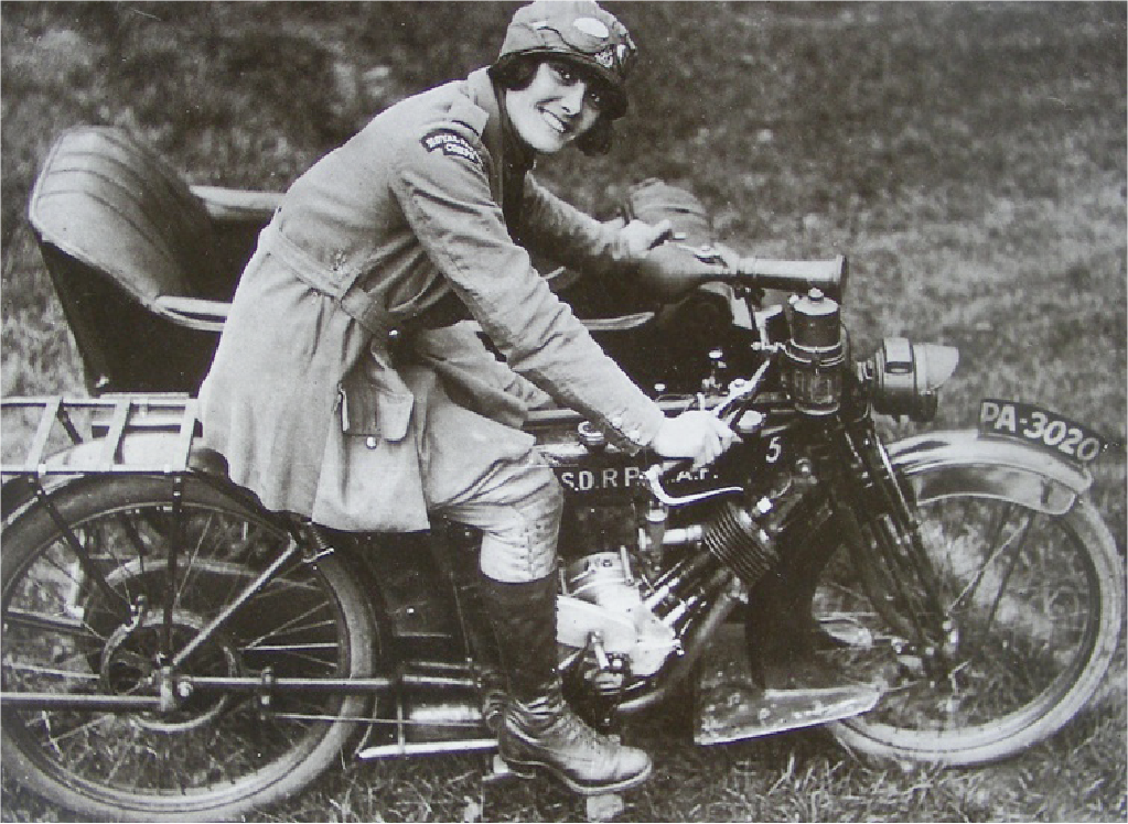 1917? WOMAN RFC P&M