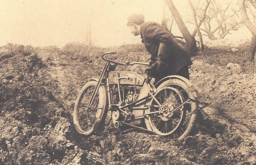 1900S US HARLEY 4