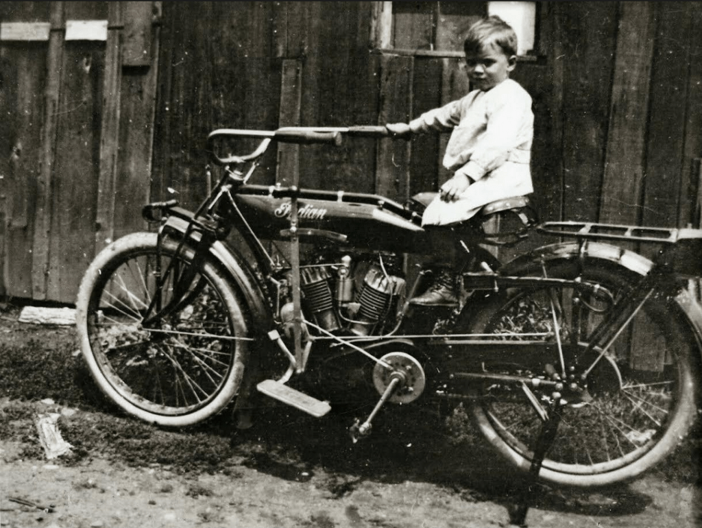 1900s US INDIAN NIPPER