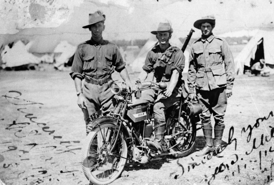 WW1 1915 5TH OZ LT HORSE