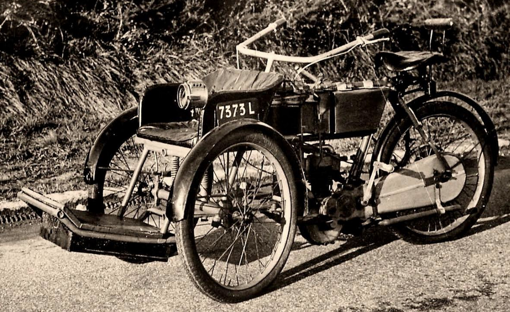 1899 BRUNEAU FORECAR