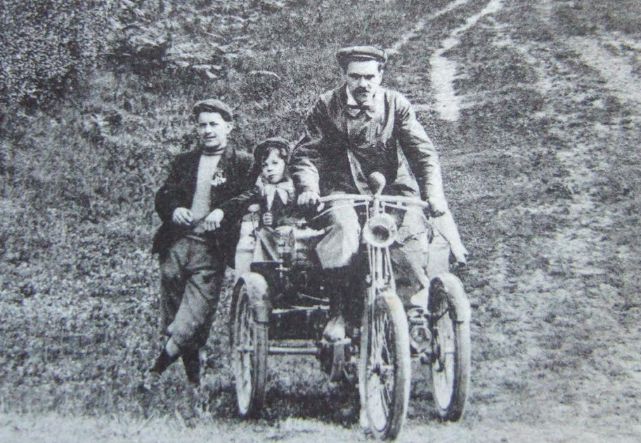 1900ish TRIKE FAMILY