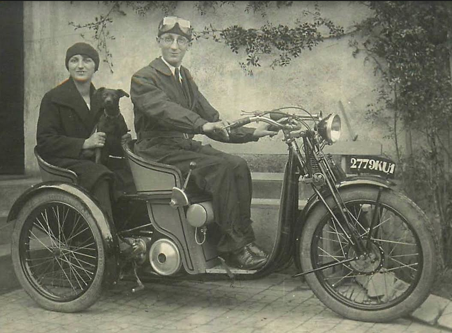 1910s GREAT TRIKE
