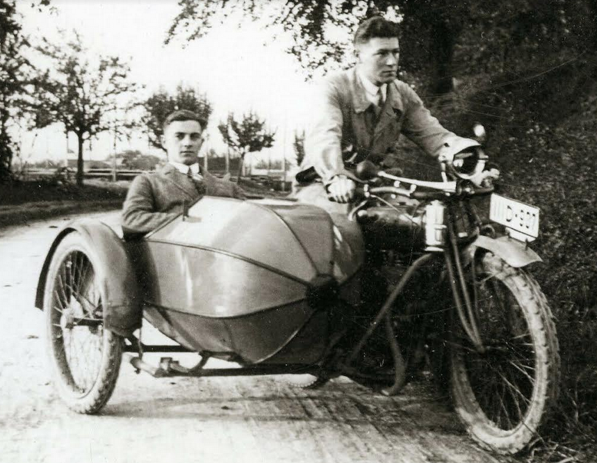 1910s INDIAN SCAR YOUNGUNS