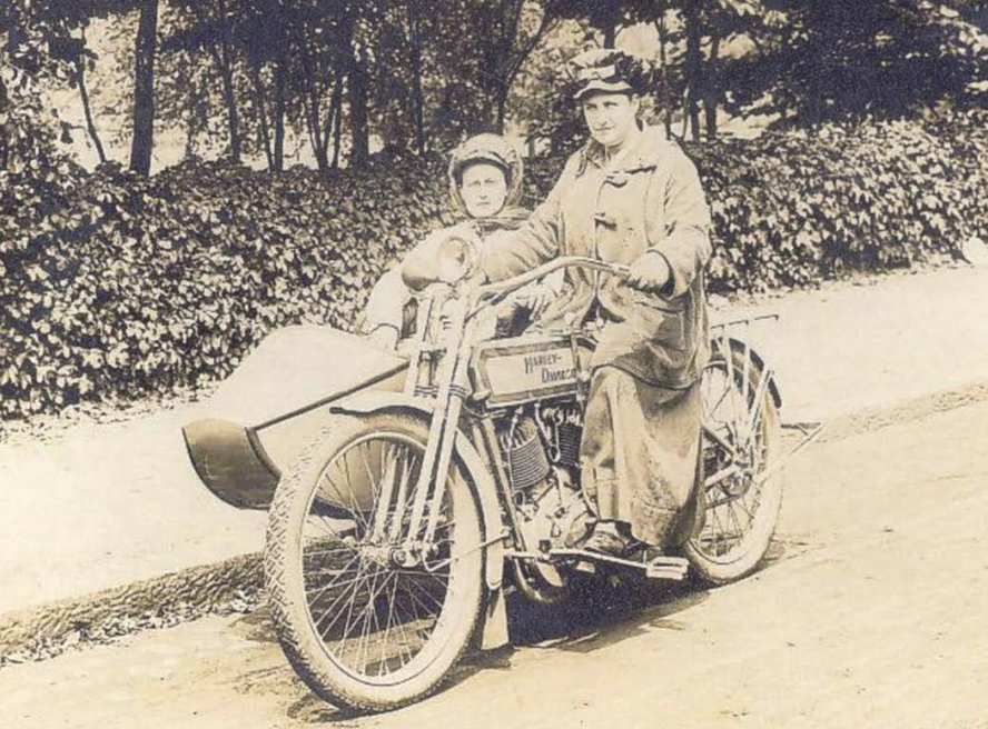 1920s HARLEY WOMEN SCAR