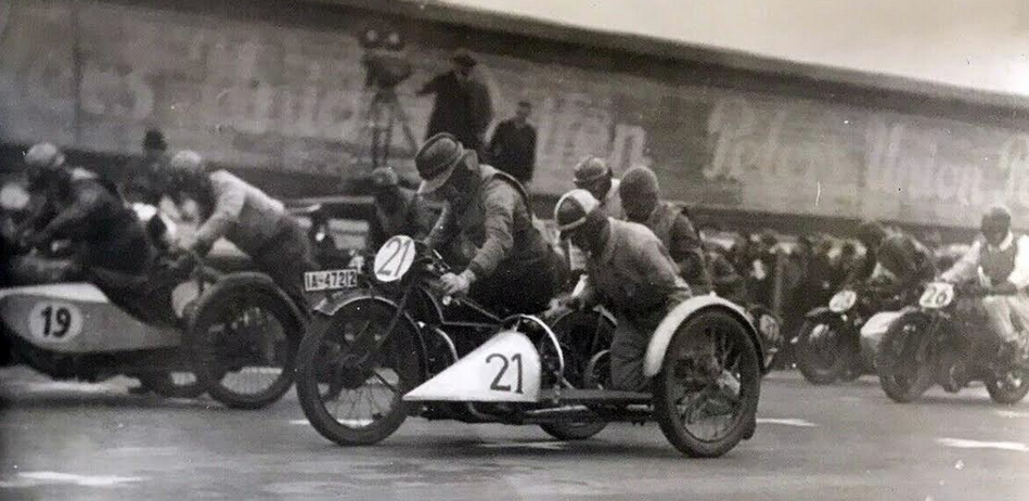 1920s SCAR RACE START