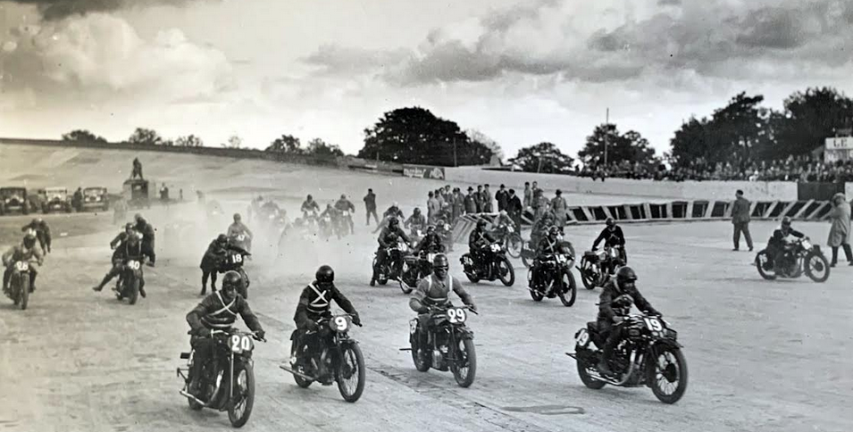 1930s MONTLHREY STARRT