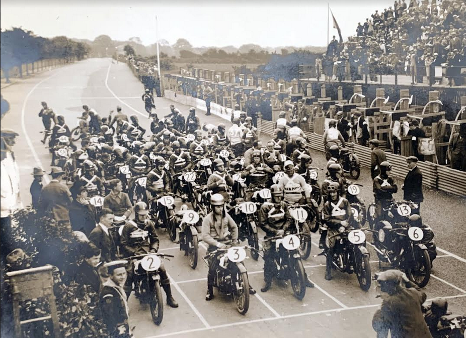 1930s RACE START