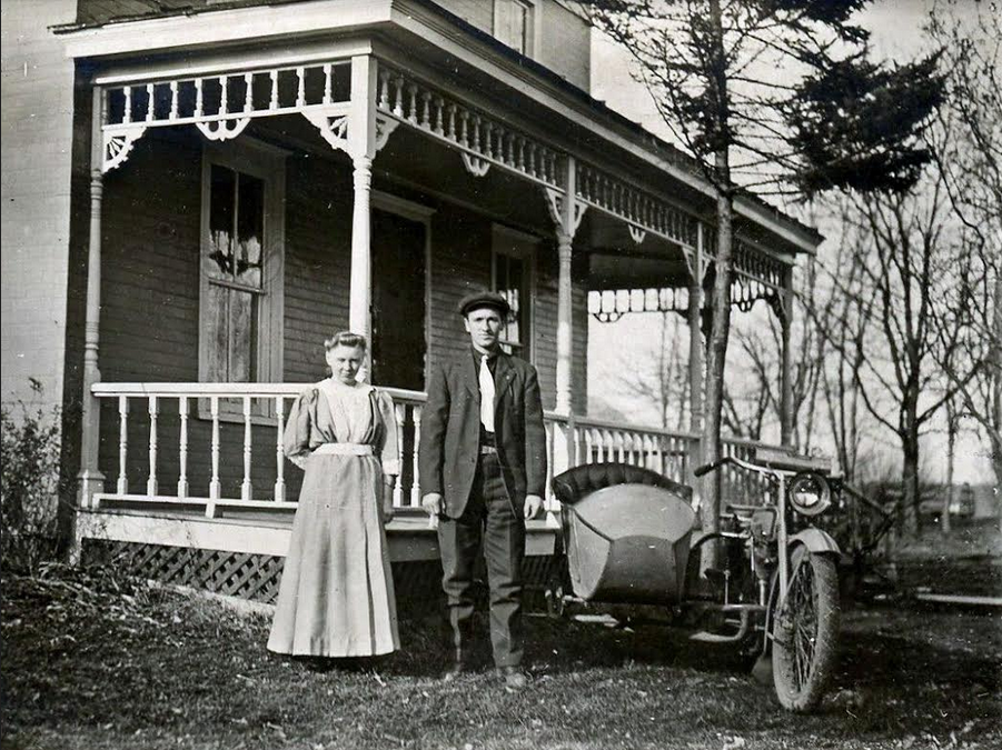 1920ish US HARLEY VERANDA