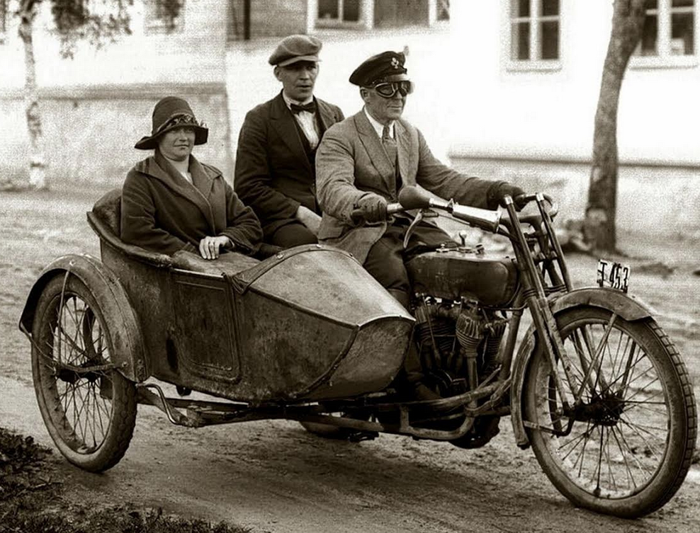1920S HARLEY FAMILY SCAR