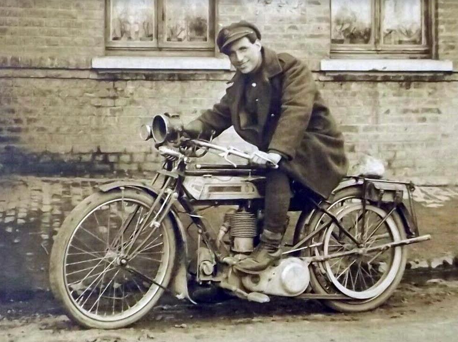 WW1 SMILING DR TRIUMPH