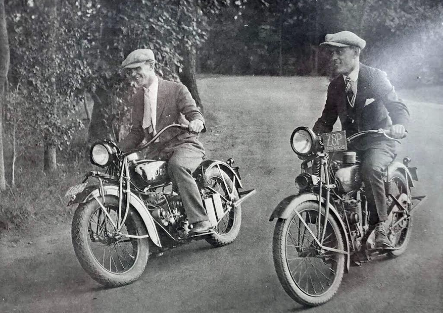 1910s 2 INDIANS CAPS