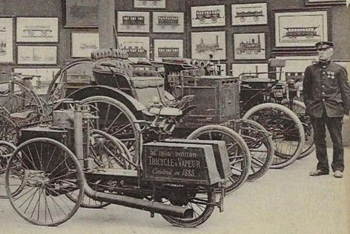 1914 STEAMER ON SHOW