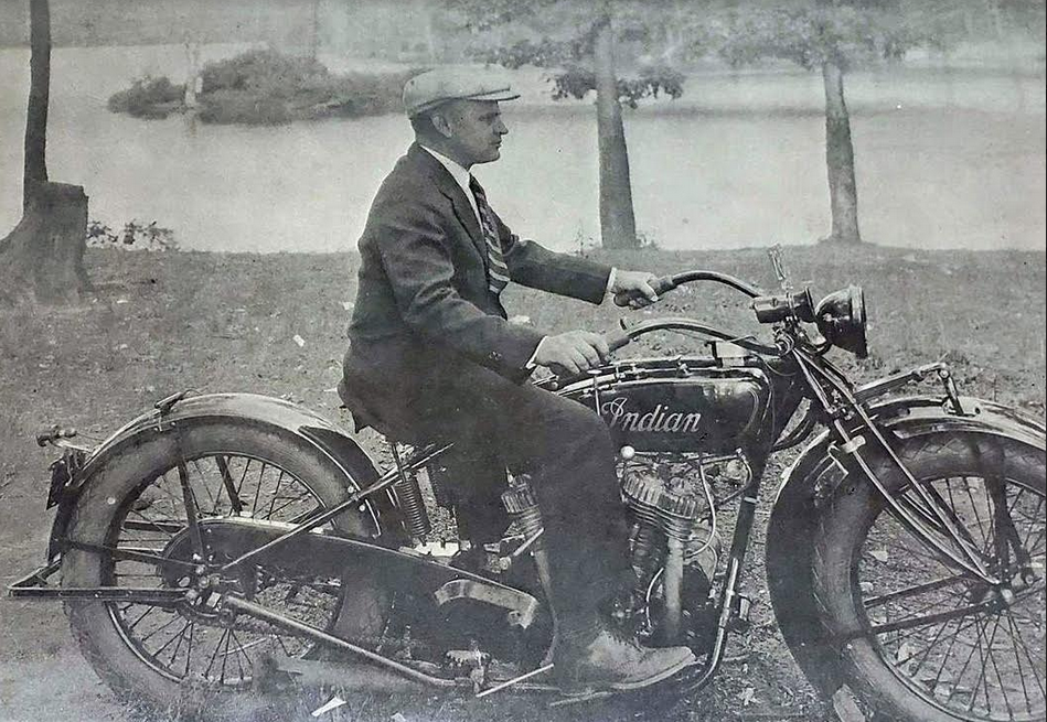 1920s INDIAN WHITE CAP