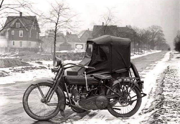 1910 INDIAN COMBO IN SNOW