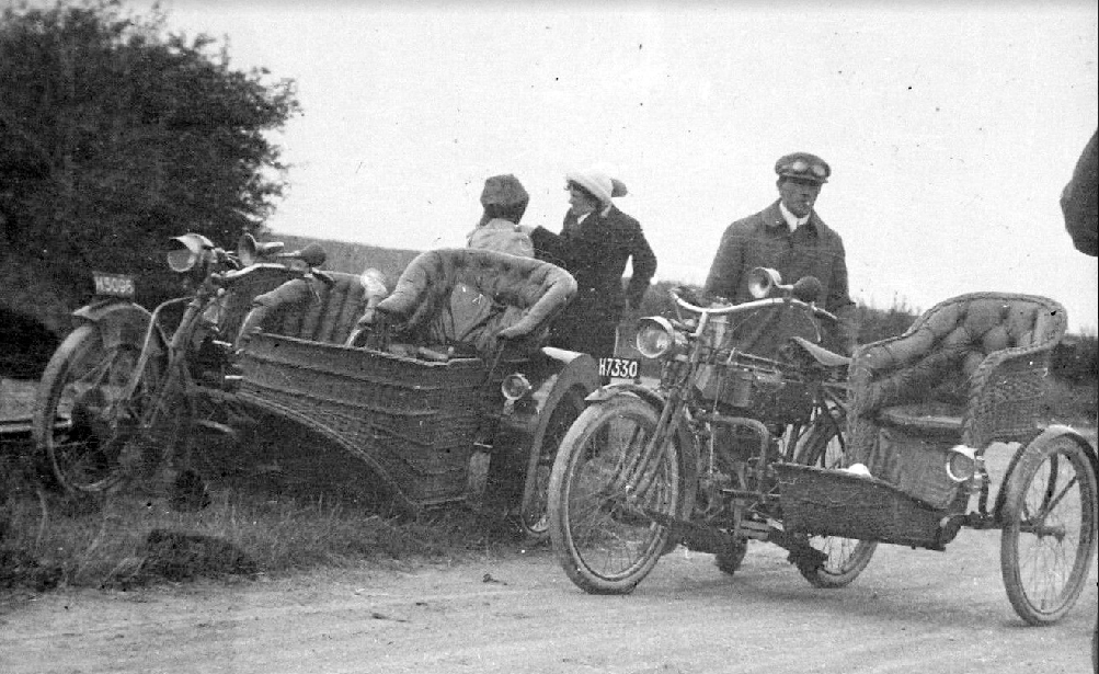 1910ish 2WICKERSCARS