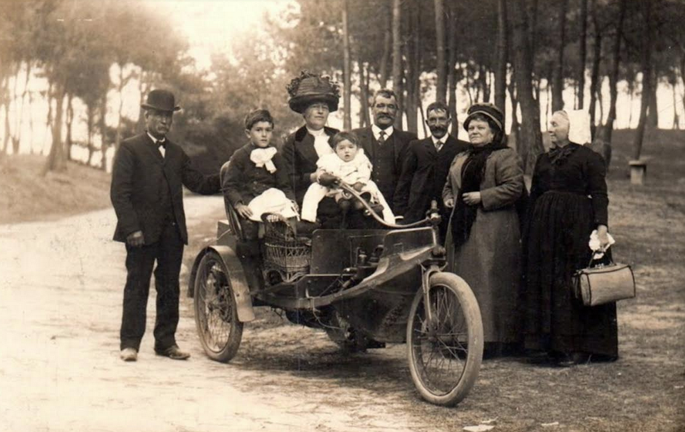 1910s FAMILY TRIKE