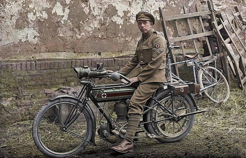 WW1 MEDIC TRIUMPH