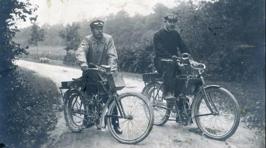 1909 TWO CHAPS PATH