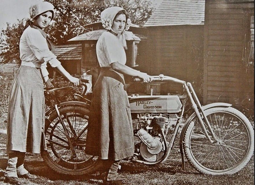 1910s HARLEY 2 BONNETS