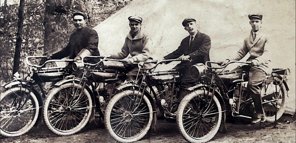 1920ish INDIAN LINE OF 4