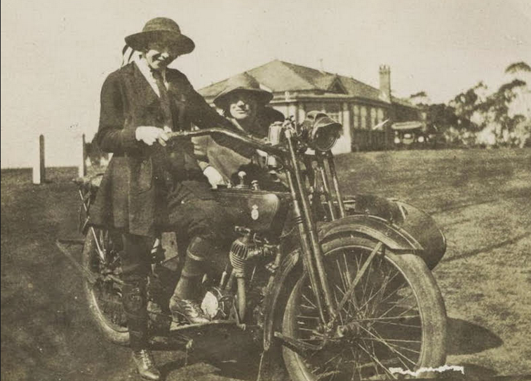 1920s US WOMAN IN BOOTS