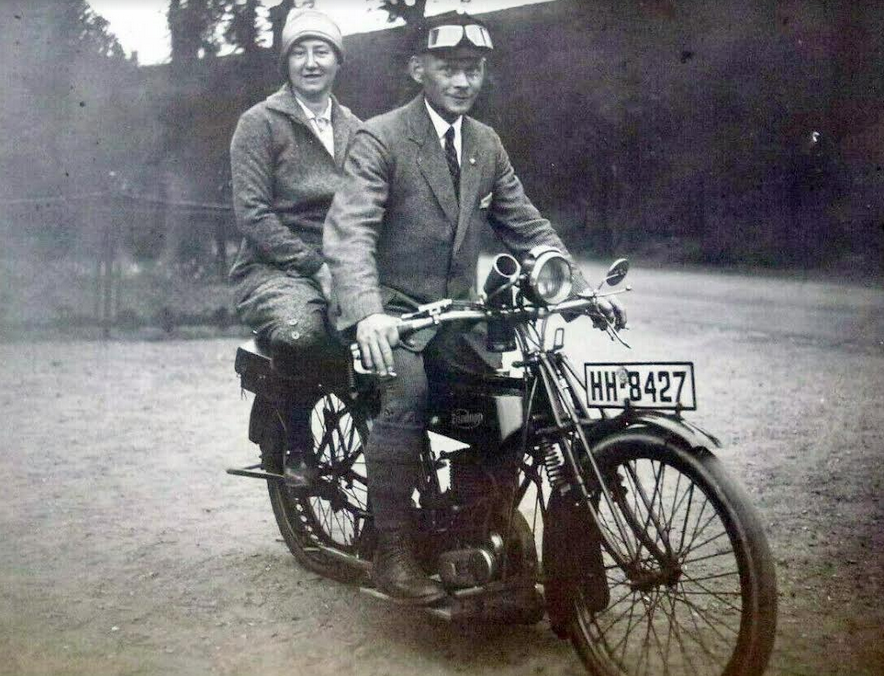 1910s ZUNDAPP TWO UP