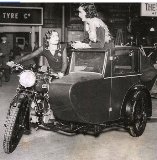 1930 OLYMPIA MANNEQUINS