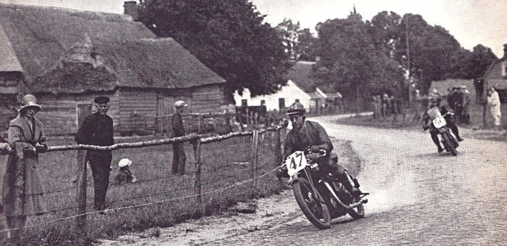 1928 DUTCH TT INNA VILLAGE