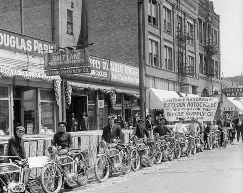 1920s EXCELSIOR LINE-UP
