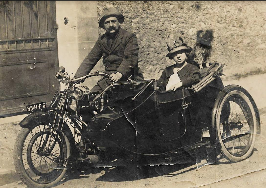 1920s AIX EN OTHE SCAR