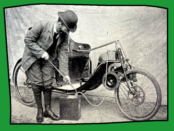 1903 PETROL PUMPER