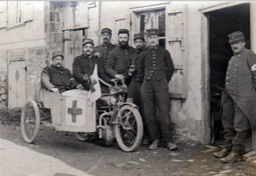 WW1 FRENCH AMBO SCAR