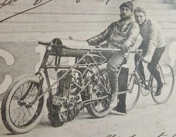 1910s PACER CLOSE-UP