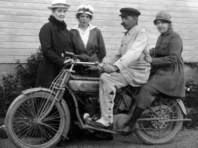 1916 HUSQVARNA MOTO-REVE 2-UP