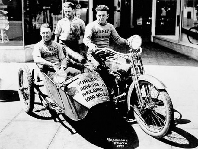 HARLEY 1,000 MILE SCAR