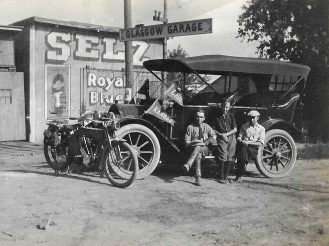 DEALERS 1920ish LAID BACK YANKS