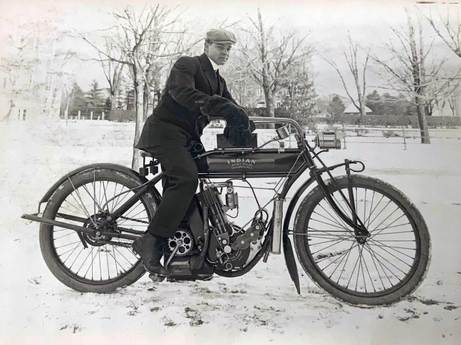 MELANGE INDIAN SINGLE IN SNOW