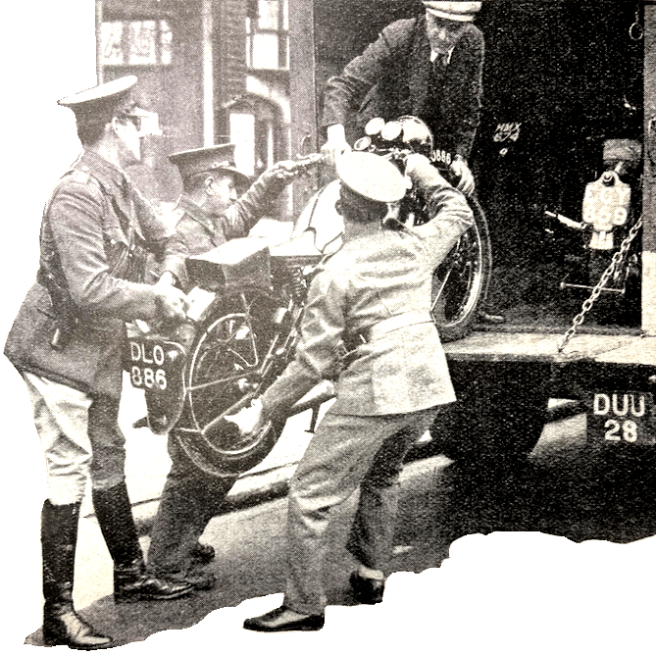 1939 ARMY LOADS BIKES