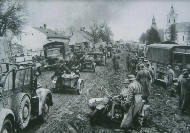 1941 COLUMN VORMARSCH