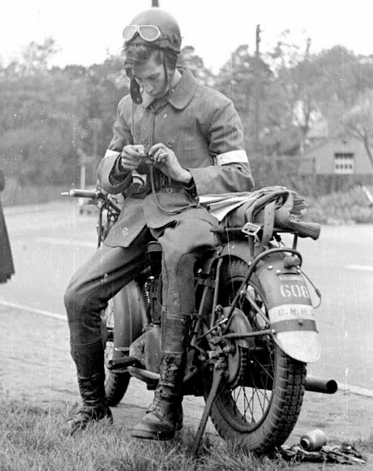 1942 CANADIAN TRAINING BRITAIN