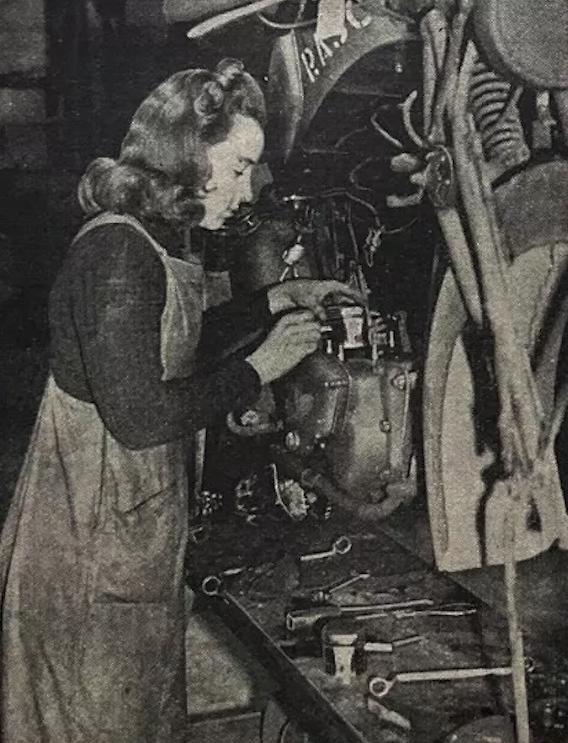 1942 SPANNERGIRL
