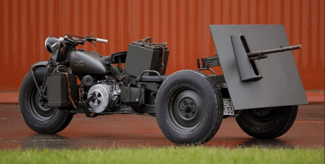 1943 GUZZI 600U+BREDA 37MM