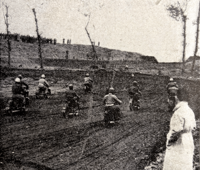 1945 VESUVIUS SCRAMBLE