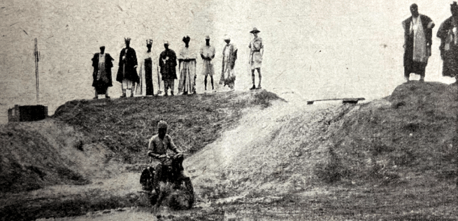 1945 AFRICAN DR TRAINS