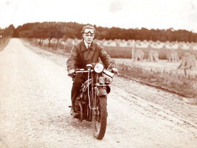1920s BMW DIRT ROAD