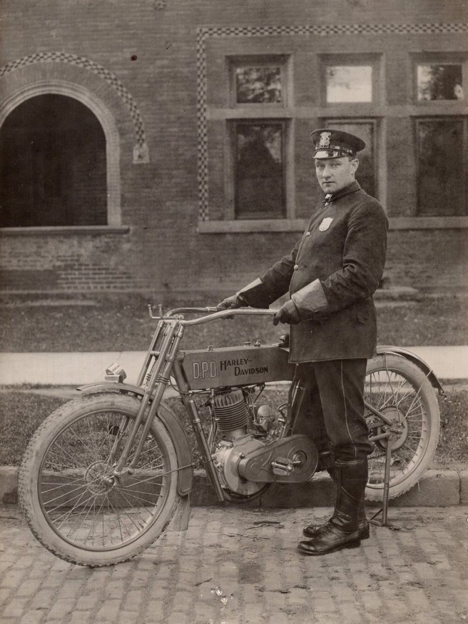 1913 Detroit Police Officer on Harley-Davidson