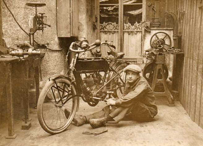 1920s NIPPER WORKSHOP